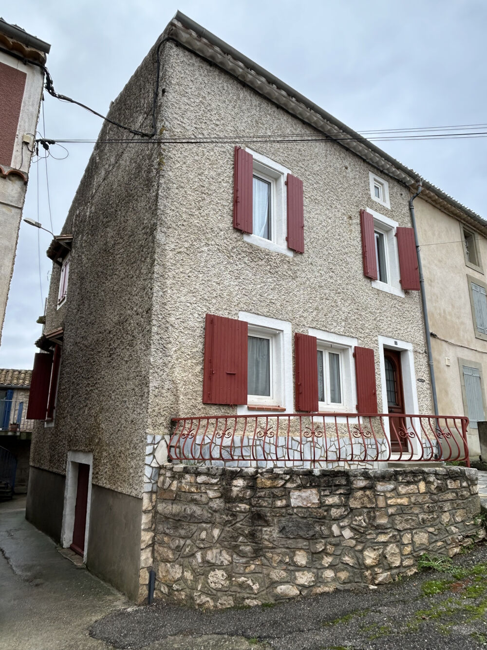 Village du Cabardès à 10 min de Carcassonne : maison de 73.36m2