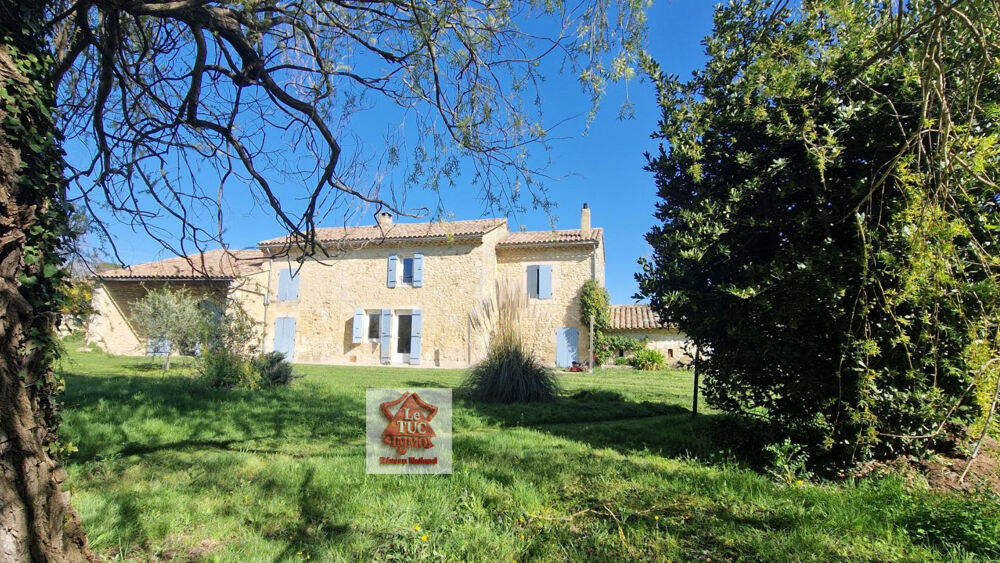 Vente Maison mas de 138 m2 habitables sur 3732 m2 de terrain St paul trois chateaux