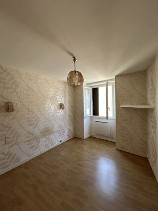  Maison à louer 4 pièces 77 m²
