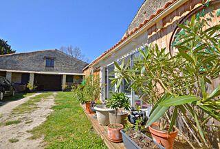  Proprit/chteau  vendre 5 pices 210 m