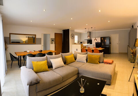   Maison Maison - 6 pi�ce(s) - 132 m�