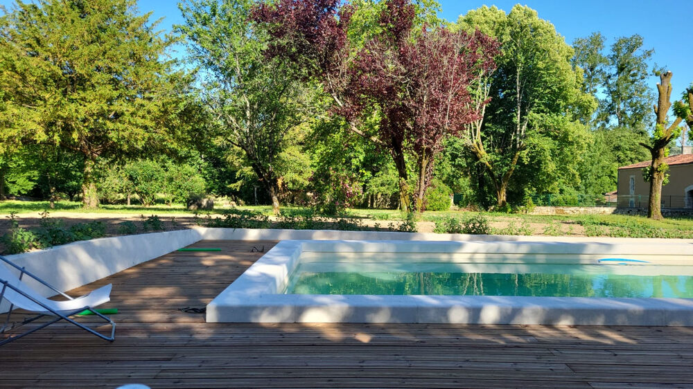 Logis charentais au cadre enchanteur