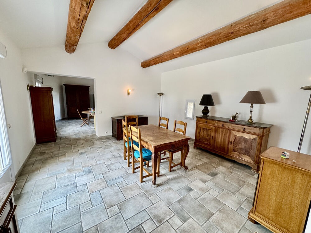 Mas Provençal avec piscine et grand garage