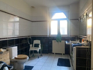  Maison � vendre 12 pi�ces 368 m�