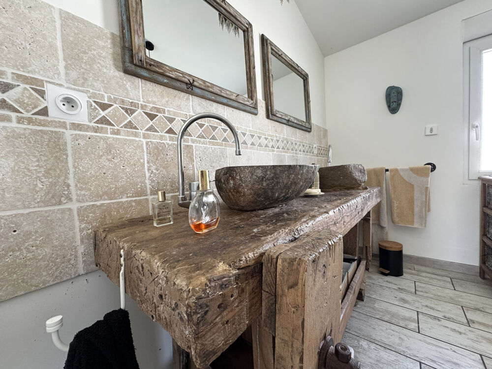 Appartement 100 m2 environ à Meschers/Gironde