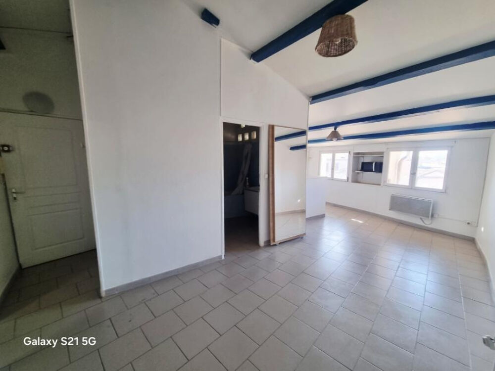Vente Appartement Exclusivité Draguignan centre F2 traversant au dernier étage de 44m 69000€ crn2403 dpe C Draguignan