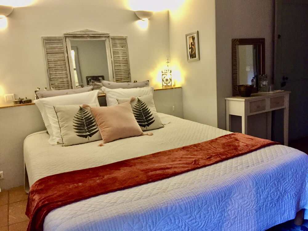  vendre  Maison Suze-la-Rousse (26790)