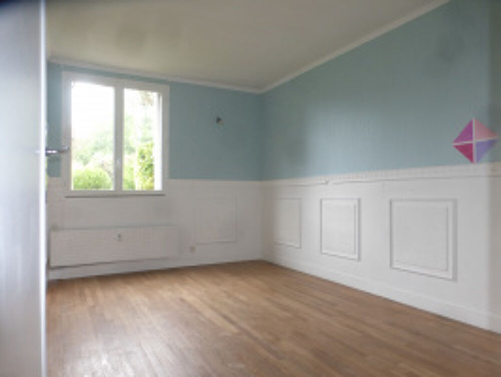A MARISSEL, TRES BEL APPARTEMENT RENOVE DE 65M2 AVEC VUE SUR PARC PAYSAGE A DEUX PAS DU CENTRE VILLE