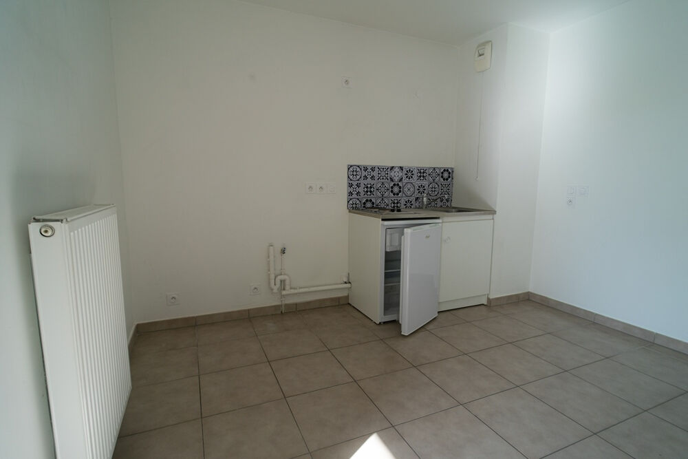 Vente Appartement STUDIO avec TERRASSE secteur PISCINE. Chambery