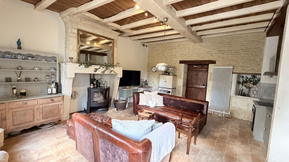 à vendre  Propriété/château Matha (17160)