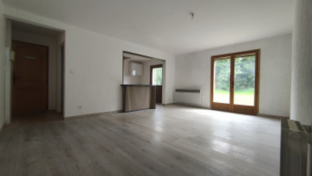 MAISON DE CHARME RENOVEE DE 85 M2 HABITABLE AVEC JARDIN TRES BIEN SITUEE SUR UN TERRAIN DE 400 M2 AU CALME