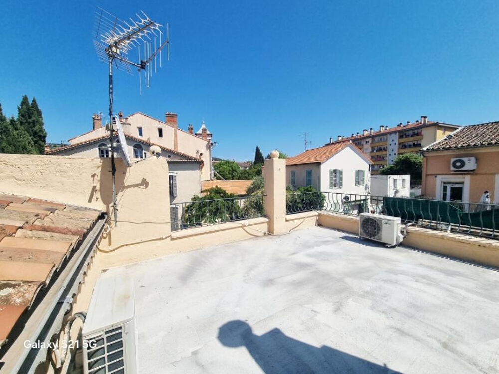 Rare Draguignan belle maison de ville F3/4 107m2 terrasse véranda 2 garages caves 267000€ dpe d