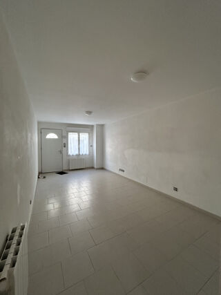  Appartement à louer 1 pièce 39 m²
