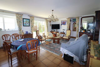  Maison � vendre 12 pi�ces 220 m�