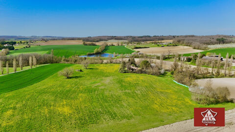   Maison en pierre avec piscine, �tang et terrain. Maison - 5 pi�ce(s) - 123 m�
