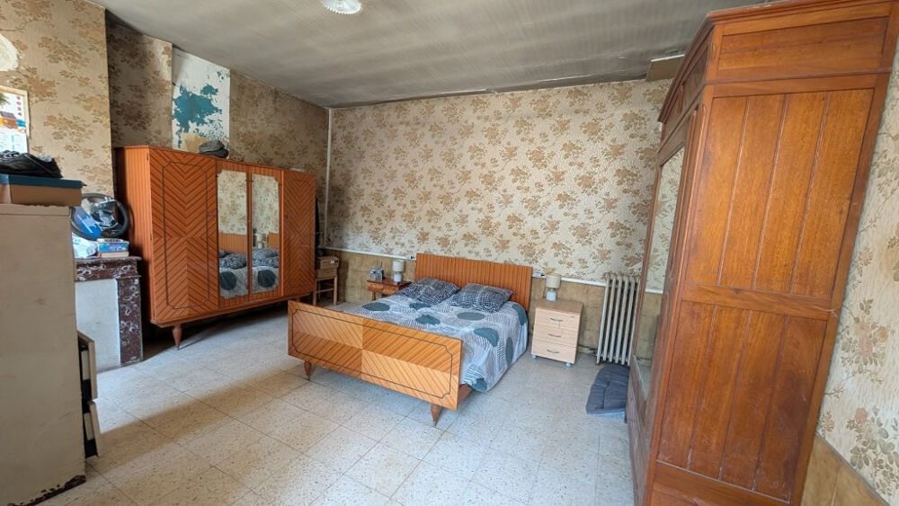 Maison 111 m2 + Dépendances 300 m2 - Terrain 2442 m2