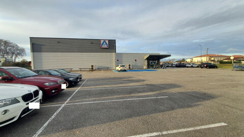   AUTERIVE-LOCAL COMMERCIAL SUR RN20. 1300 m2 