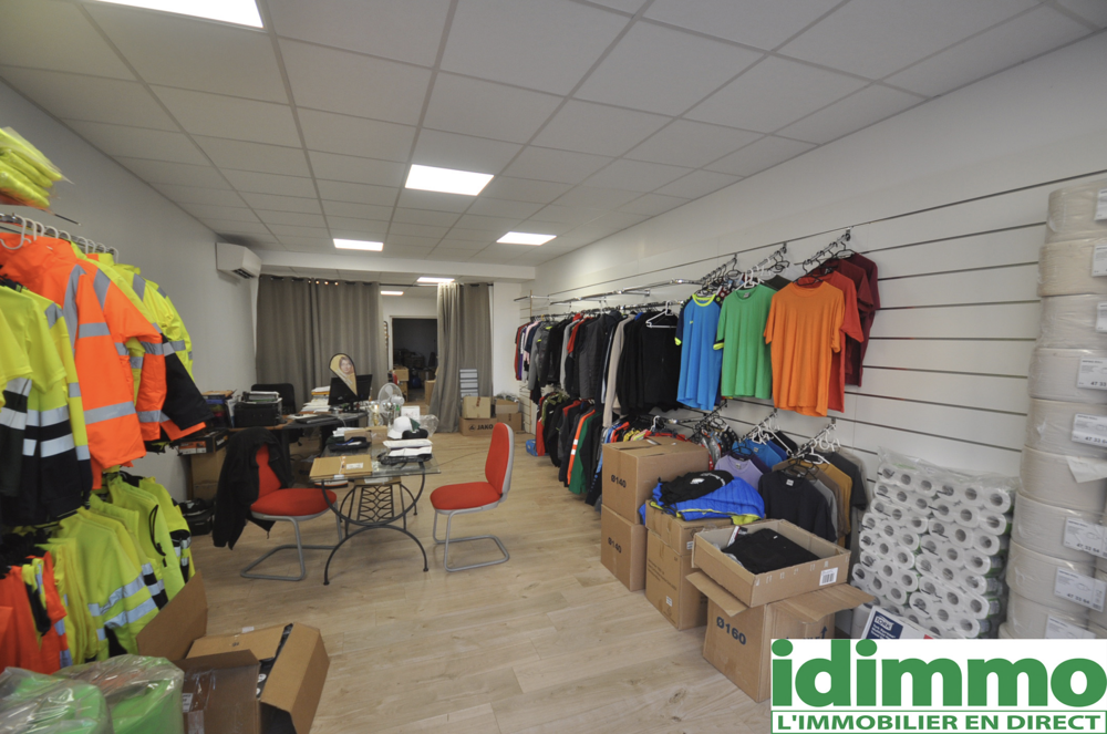   AUTERIVE-Local commercial 76 m2 sur la NATIONALE! 