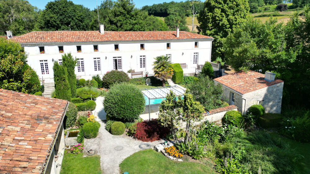 Vente Propriété/Château Un domaine inspirant et enchanteur St jean d angely