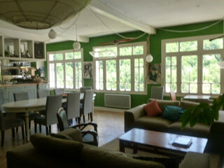  Immeuble  vendre 590 m