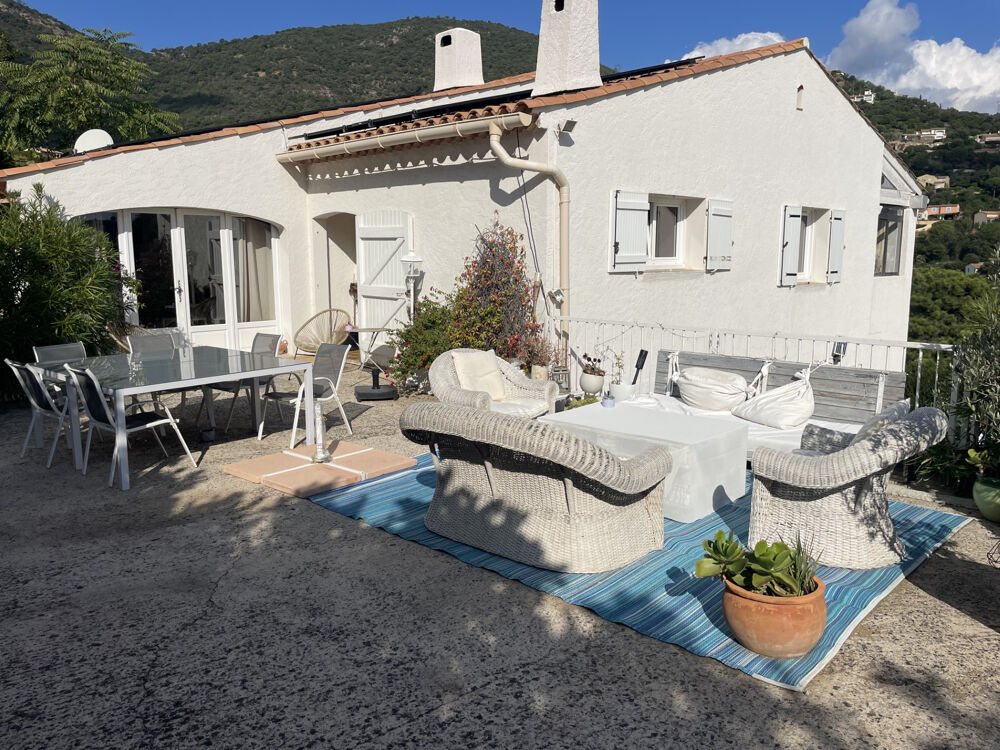 Villa 2 appartements. Piscine.
