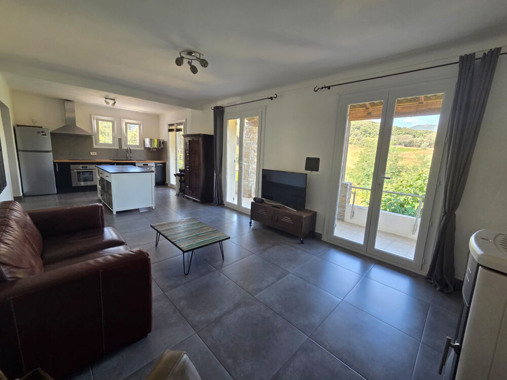 Villa T4 clé en main avec grand terrain, garage et forage