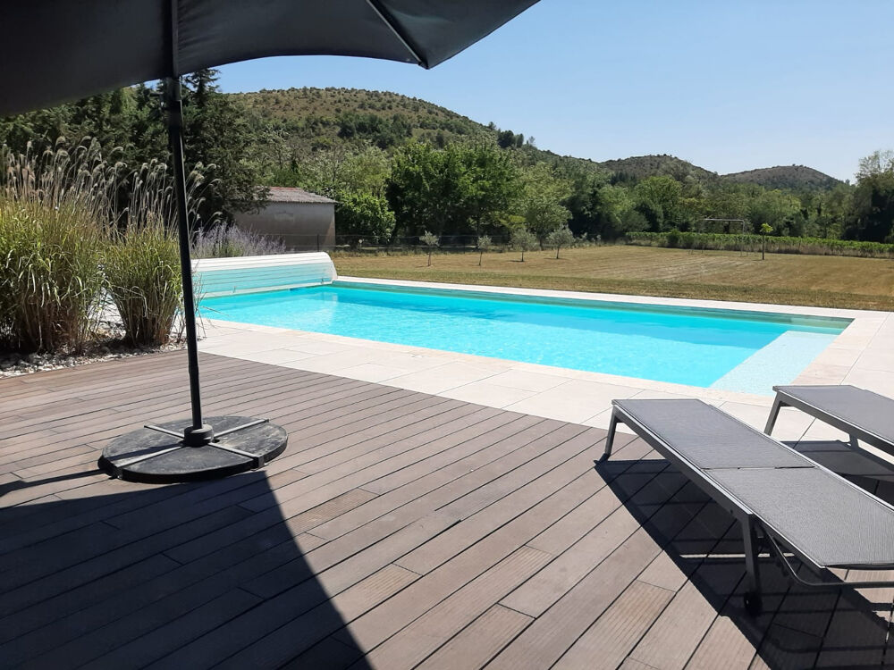 2 VILLAS NEUVES indépendantes (jumelables) - plain-pied - grand jardin plat - piscine chauffée - accès vélo -
