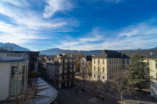  Appartement � vendre 4 pi�ces 77 m�