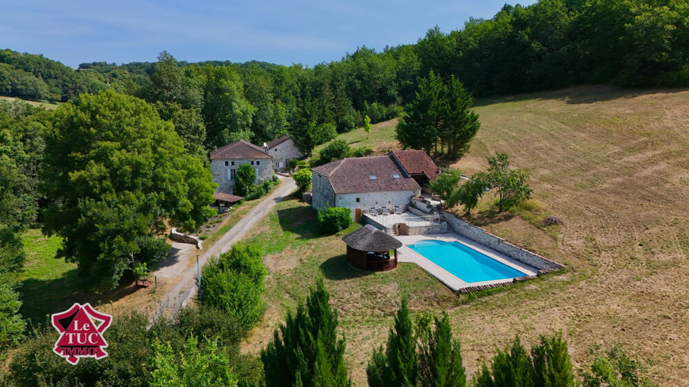 Maison 4 pièces 409 m² · à Dondas · 409 m² · 691 600 €
