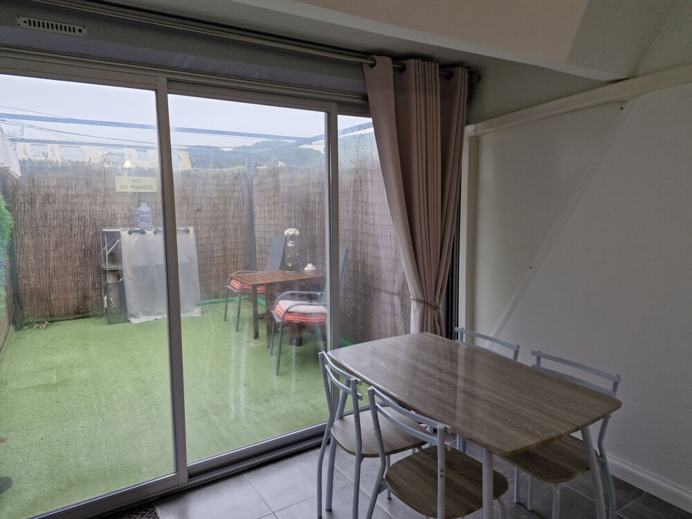 STUDIO EN REZ DE JARDIN AVEC PARKING