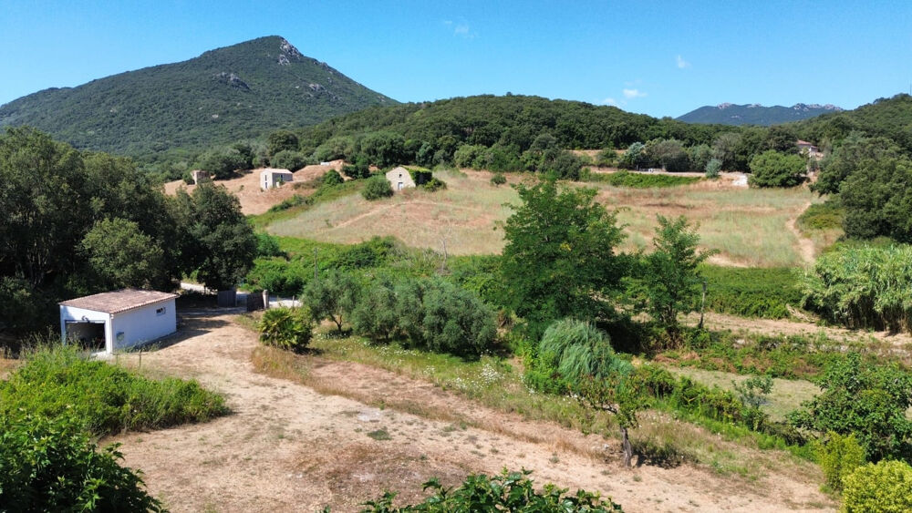 Villa T4 clé en main avec grand terrain, garage et forage