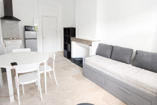  Appartement � louer 1 pi�ce 22 m� Bagnols sur ceze