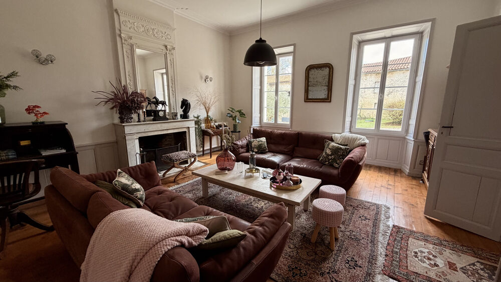 � vendre  Propri�t�/ch�teau Saint-Jean-d'Ang�ly (17400)