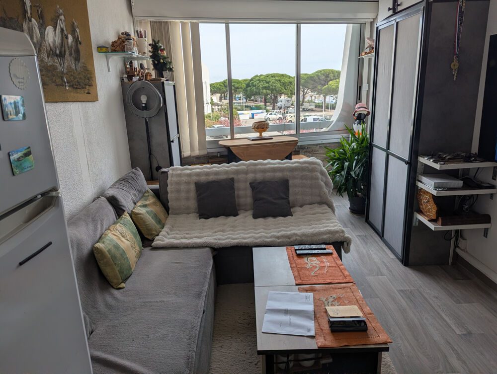 Studio bien aménagé avec parking à Port Camargue Plages Sud.