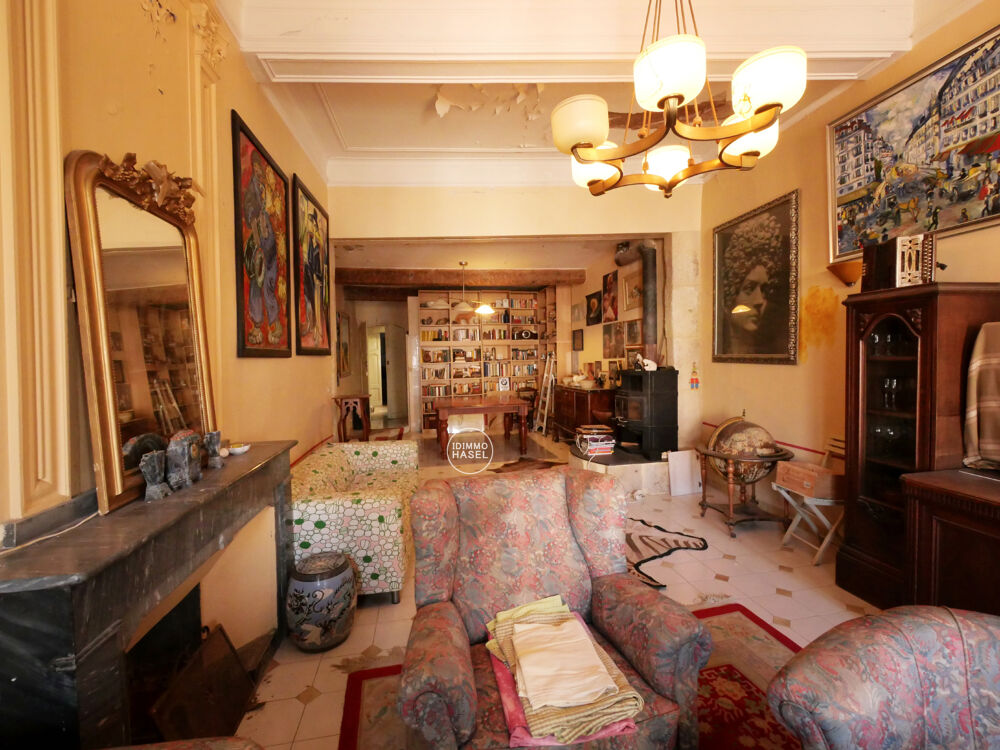 Pomérols, maison de caractère début 18ième avec pierre de taille, grandes cheminées et belle hauteur sous plaf
