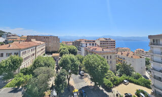  Appartement à vendre 5 pièces 141 m²