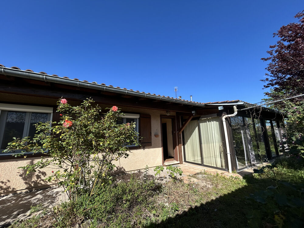 Quartier calme : Villa plain pied spacieuse 5 chambres avec jardin à Bram