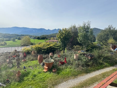   Ensemble immobilier - maison, appartements et local Propri�t�/ch�teau - 10 pi�ce(s) - 200 m�