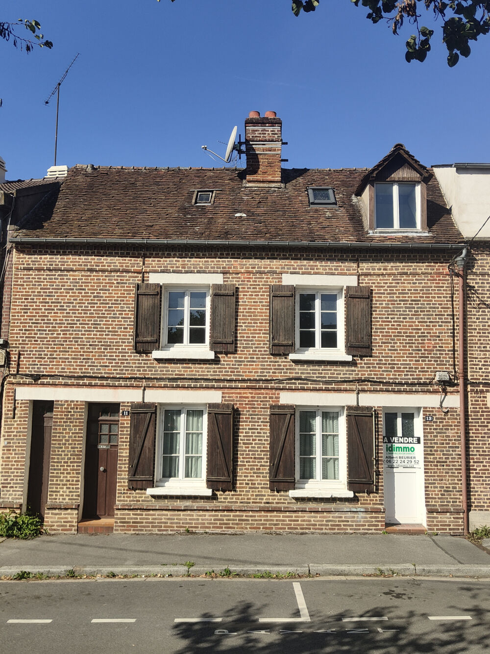 Vente Maison SUPERBE MAISON ANCIENNE RENOVEE DE 120 M2 HAB AVEC VERANDA ET DEPENDANCE EN PLEIN CENTRE VILLE Beauvais