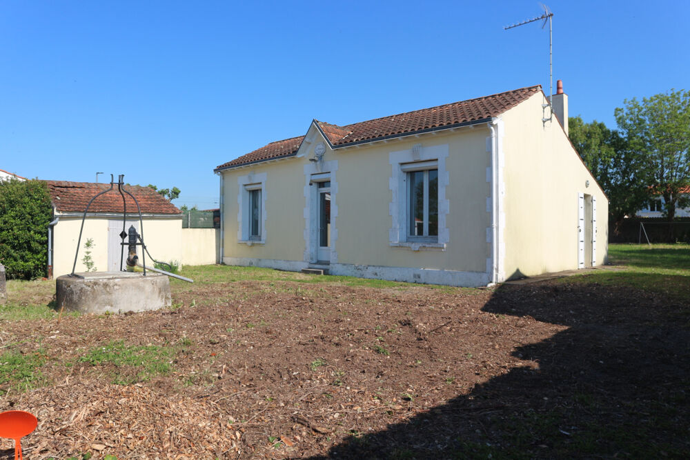 Vente Maison MAGNIFIQUE ECHOPPE DE 1930 DE 80 M2 SUR UN TERRAIN DE 357 M2. A 10 MN DU CENTRE DE LA ROCHELLE ET A 5 MN DU PO La rochelle
