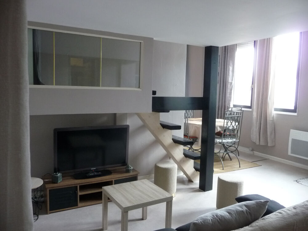 Location Appartement MONTROND LES BAINS PROCHE GARE APPARTEMENT MEUBLE AVEC CAVE Montrond les bains