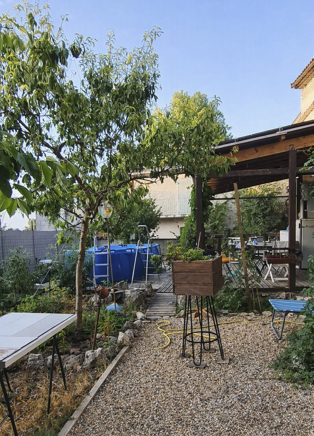 Maison en pierre rénové avec Jardin, terrasses, T2 indépendante aux portes de lArdèche