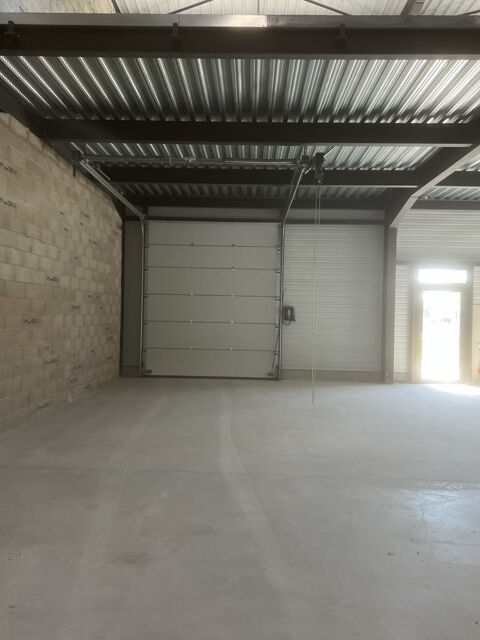   Locaux de 374 m2 secteur Geispolsheim à la location 