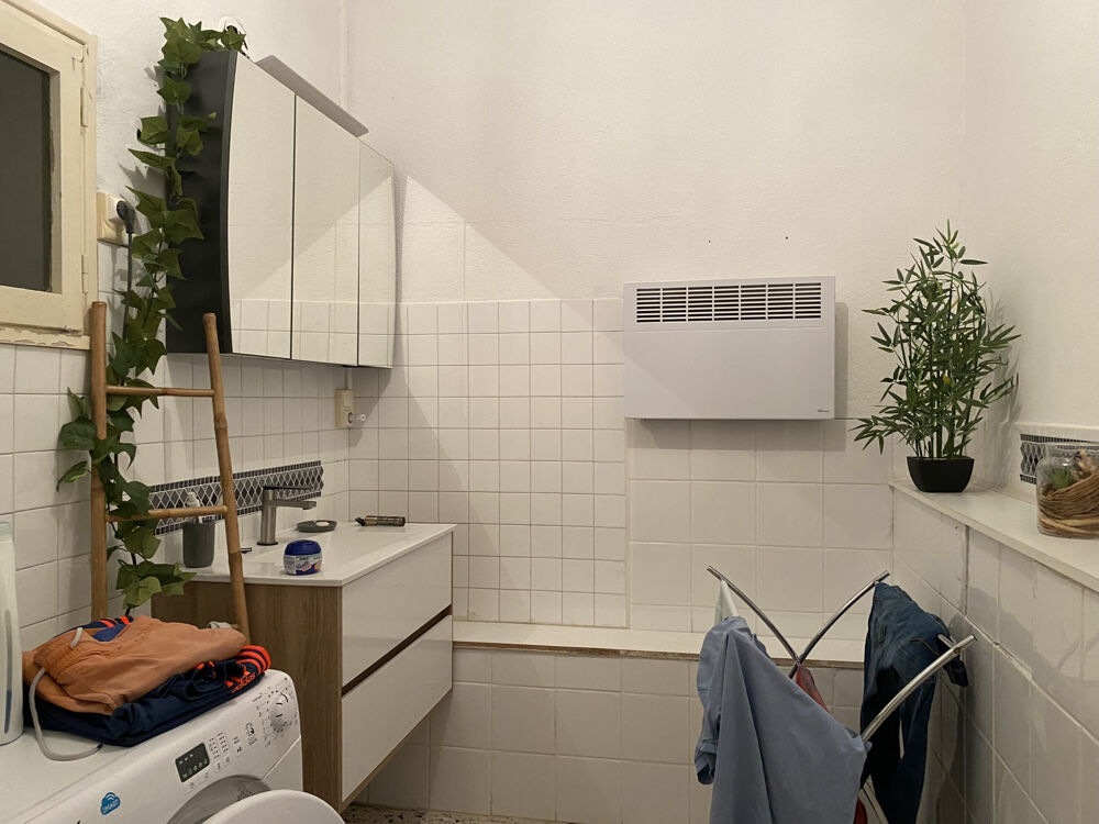  vendre  Proprit/chteau Bollne (84500)