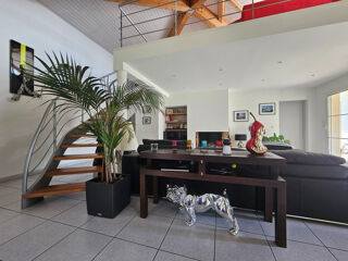  Propriété/château à vendre 5 pièces 157 m²