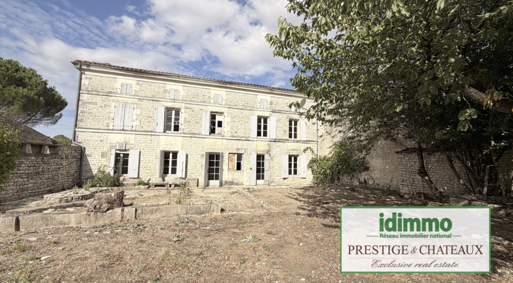 Propriété charentaise à rénover