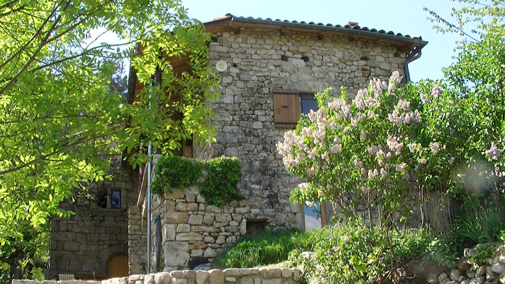 Vente Maison Magnifique maison ardchoise - indpendante - belles pierres - cour intrieur - pergola - accueil possible Asperjoc