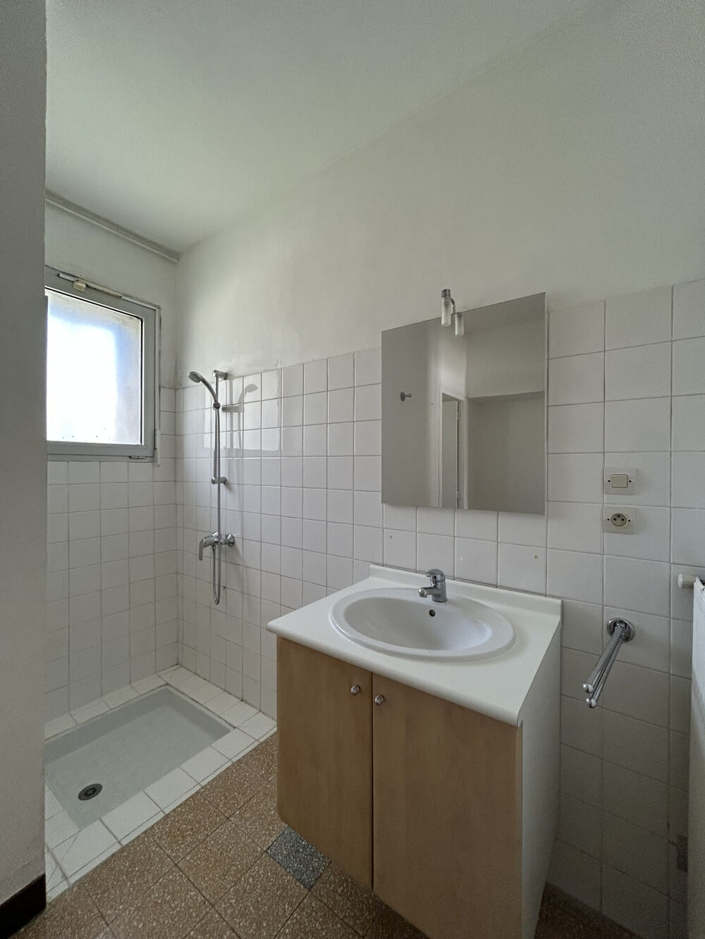 Location Maison Maison T5 avec petite remise et devant de porte Villesiscle