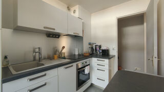  Appartement à louer 4 pièces 80 m²
