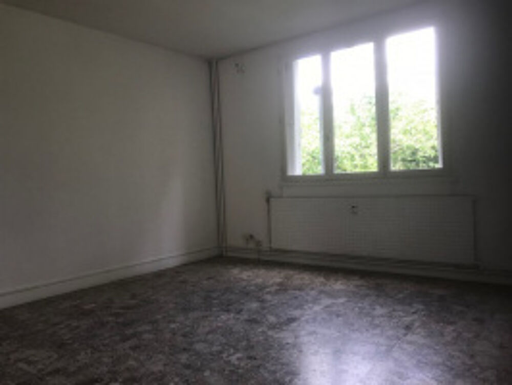Vente Appartement A MARISSEL, TRES BEL APPARTEMENT RENOVE DE 65M2  AVEC PARKING PRIVE AU CALME  A DEUX PAS DU CENTRE VILLE Beauvais